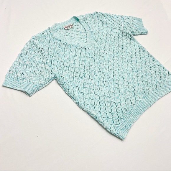 D’ALLAIRDS Crochet knitted top baby blue short sleeves fits S M made in Canada - Picture 11 of 11